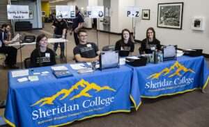 Students waiting to register you for your classes at SOAR