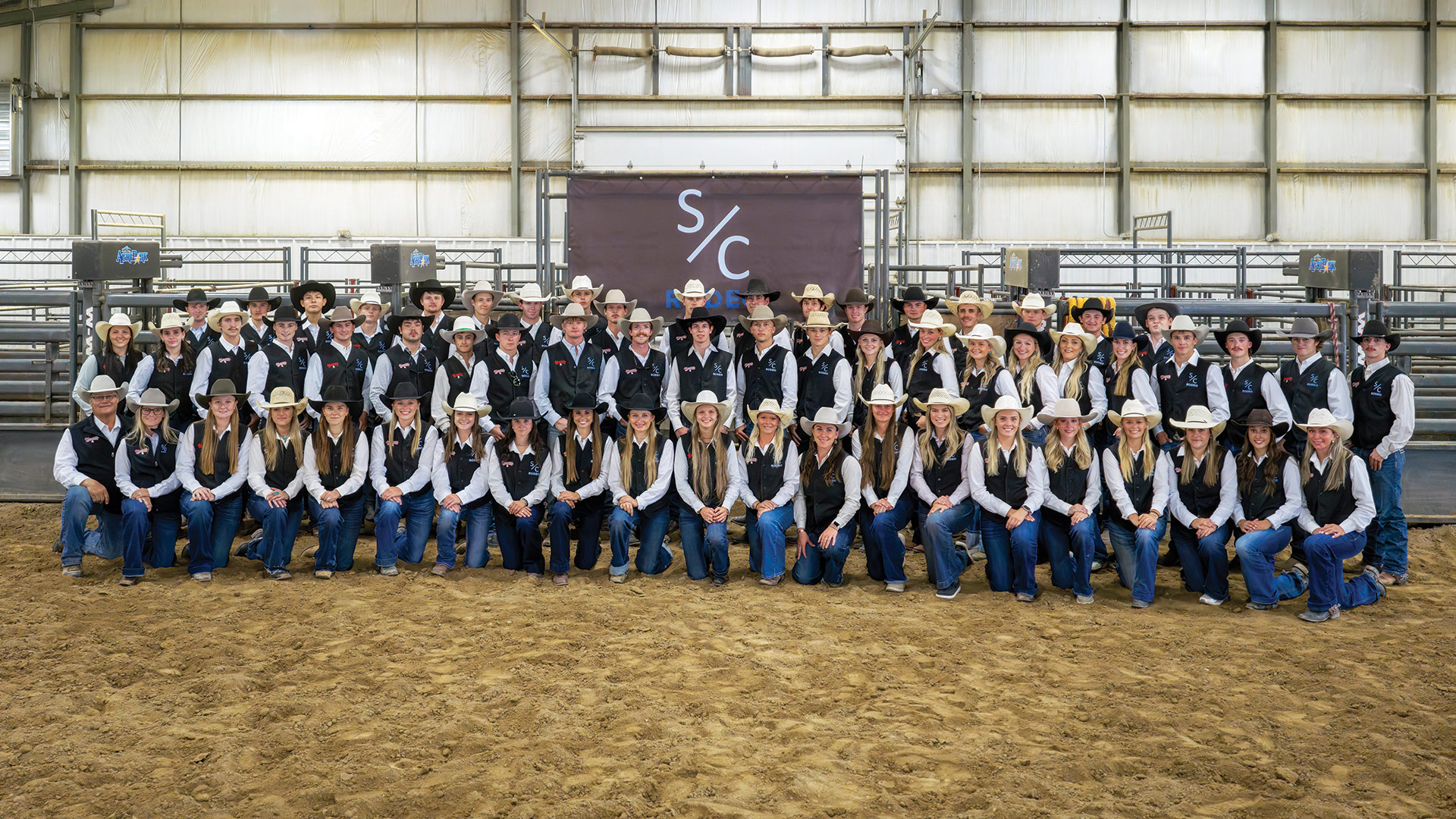 The 2026/2027 Generals rodeo team group photo