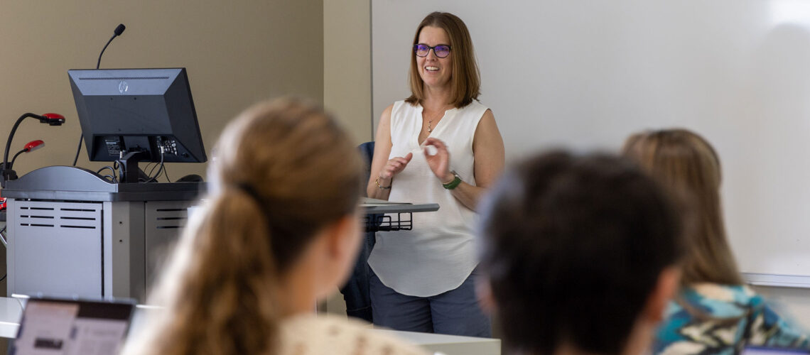 Image of students in a business class at Sheridan College