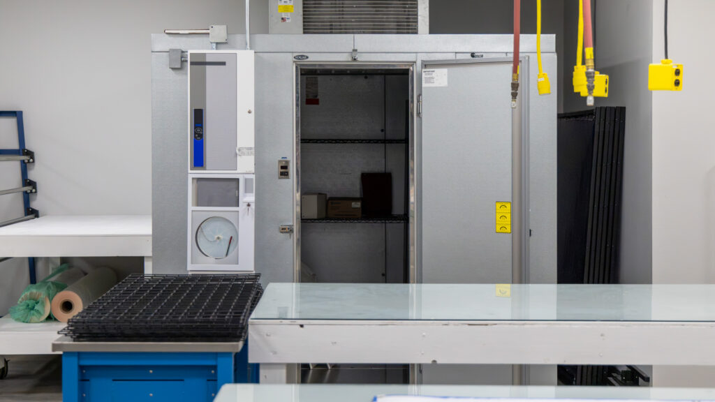 Refrigerated Solutions Group DP26X78 Walk-in low-temperature freezer room used for material storage, product conditioning, research, and advanced manufacturing applications. 

88" W × 112" D × 83" H Internal Capacity | 473 ft³ Storage Volume | -20°C (-4°F) Freezer Room | Controlled Temperature Environment | Norlake / Refrigerated Solutions Group