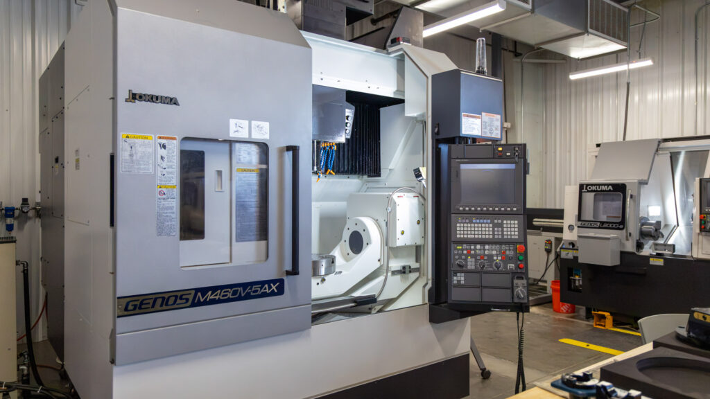Genos M460V-5AX is a simultaneous 5-axis machining center for complex geometries, precision components, and advanced manufacturing.