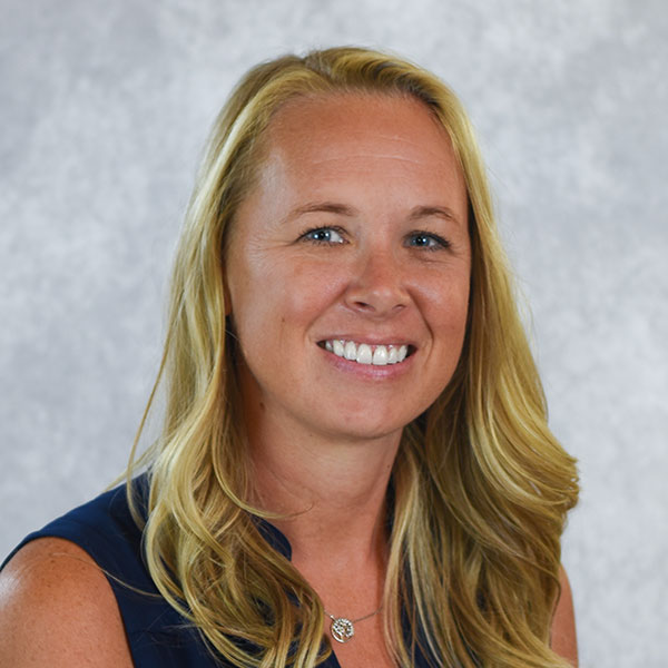 Nursing faculty Holly Hofer