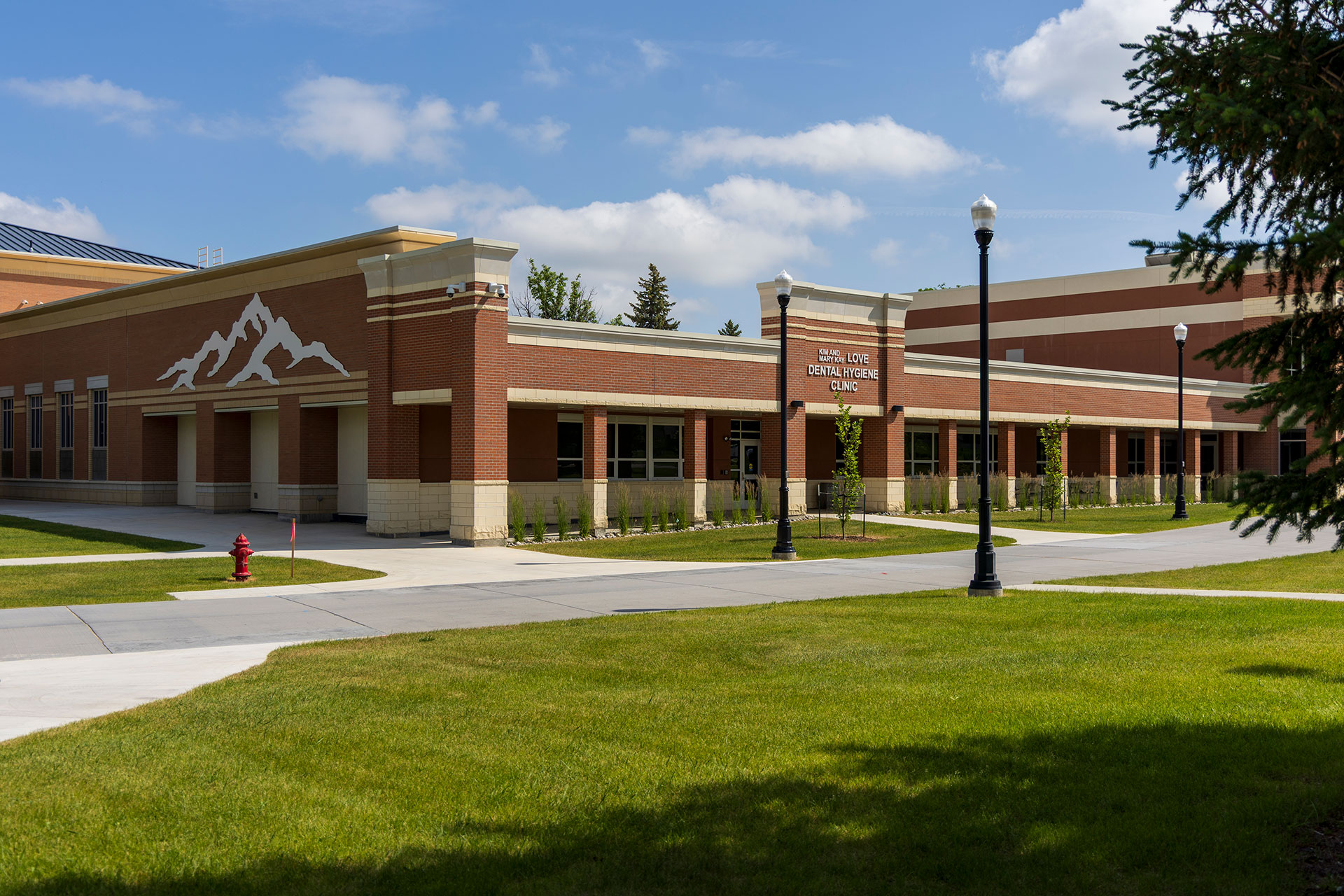 Sheridan College Dental Hygiene Clinic building photo.