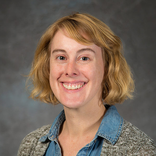 Anna Katie Egging headshot photo