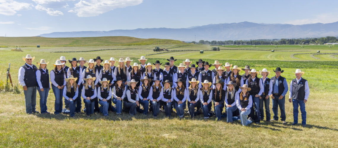 Sheridan College 2025-26 Rodeo teams group photo.