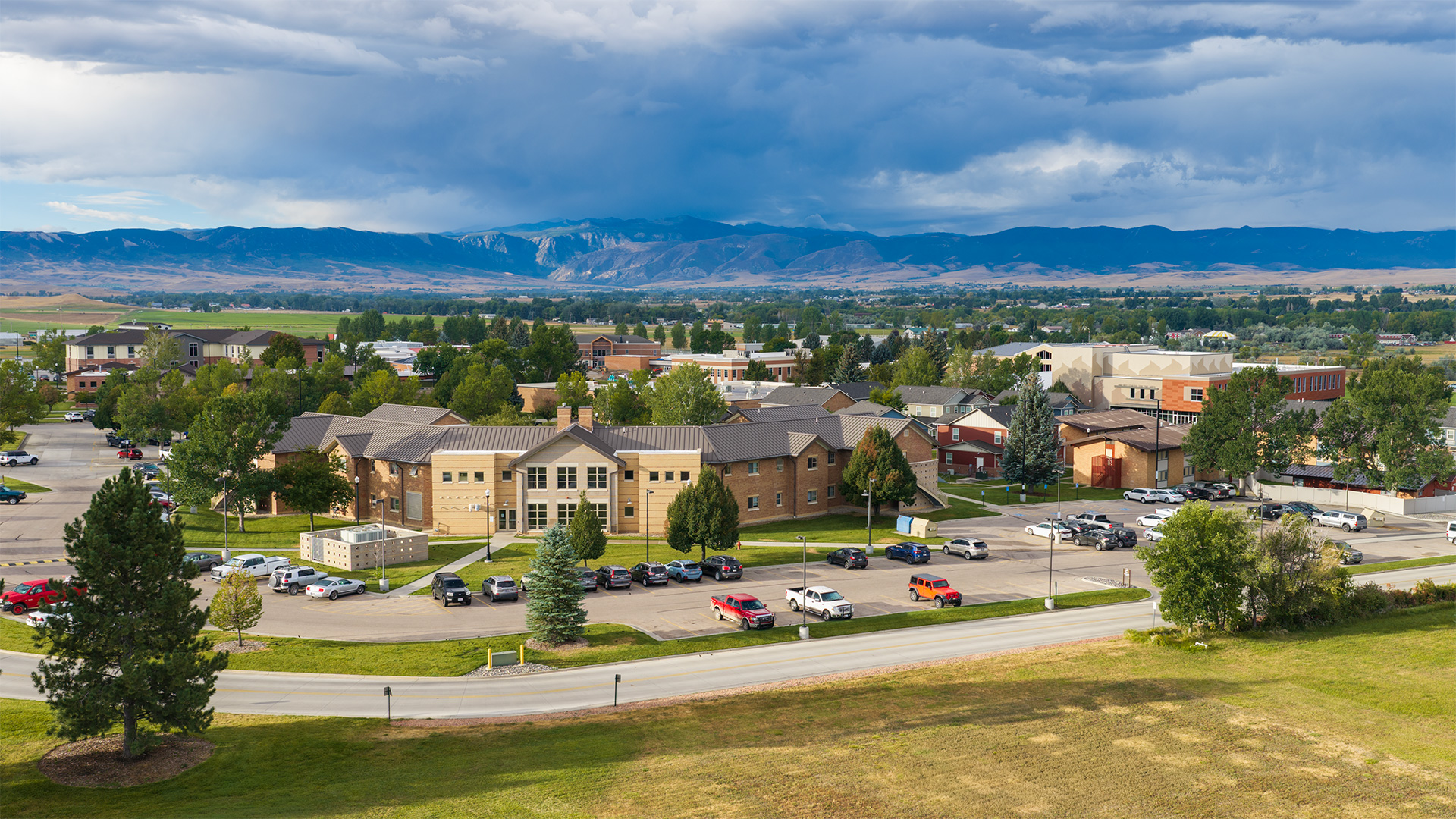 Sheridan College campus with Bighorn Mountains in the background.