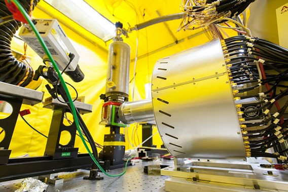 inside hutch with cryostat